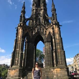 Meet your Posher, Candace